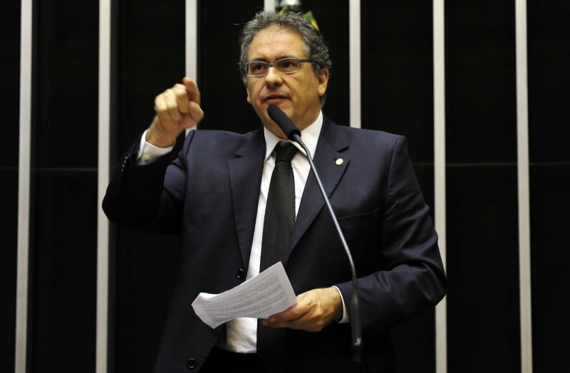 Supostos apoiados foram a favor do impeachment da ex-presidente