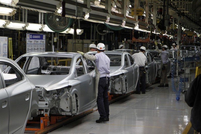 Linha de produção ficará parada até março para ajustes e manutenção 