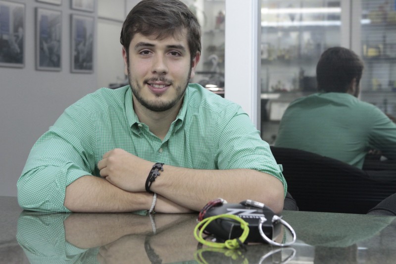 Rodrigo Ziede, da RZ Bracelets, afirma que 90% de suas pulseiras vão para fora do País Foto: Jonathan Heckler/JC
