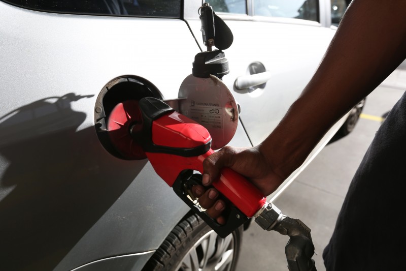Reajuste da gasolina e do óleo diesel vai influenciar a taxa em outubro