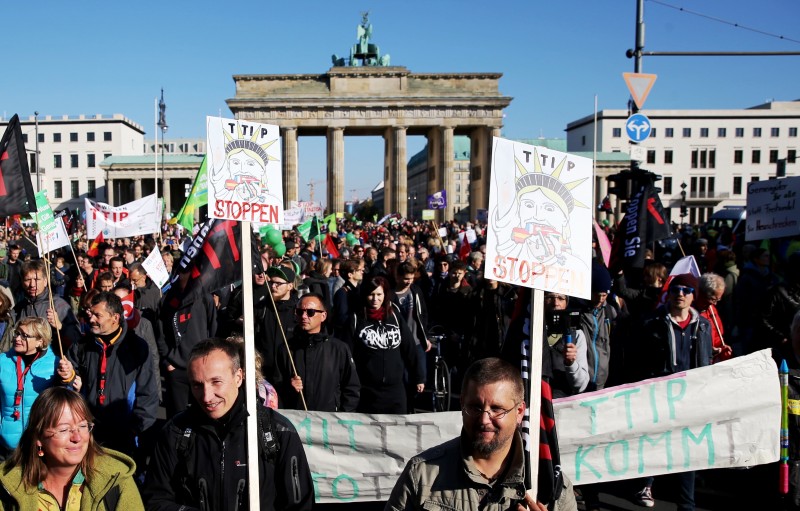 Manifestantes marcharam pelo centro de Berlim