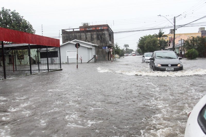 Na cidade de Canoas, choveu mais de 80 milímetros em nove horas