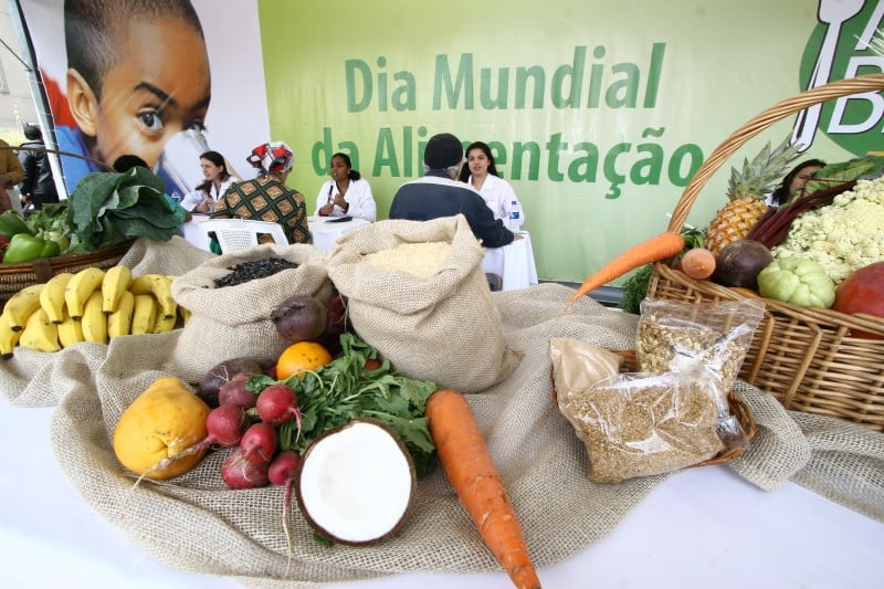Programa Mesa Brasil Sesc distribui alimentos