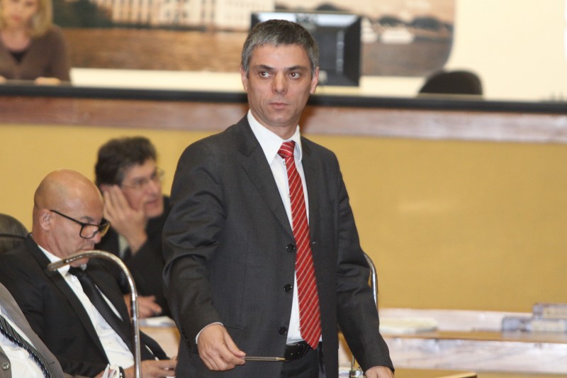 Cássio Trogildo (PTB) é acusado de compra de votos