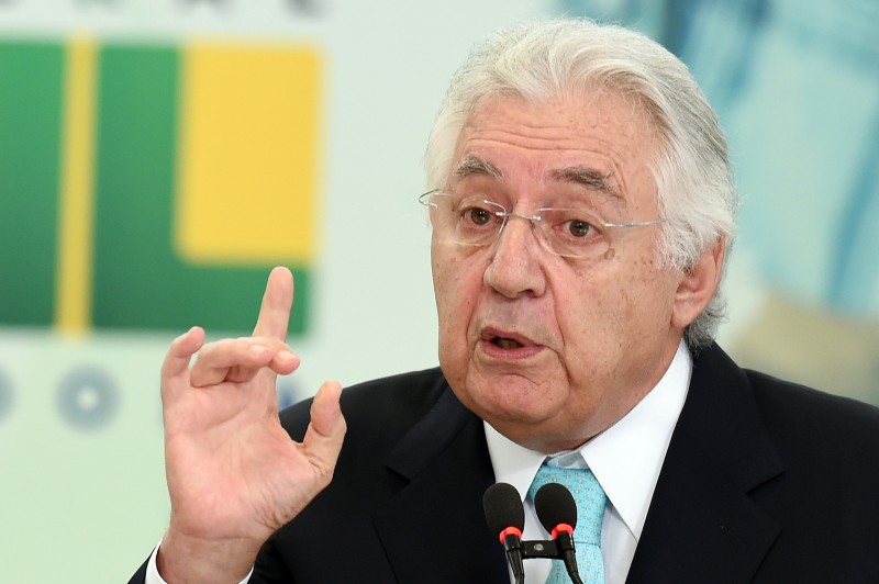 Ex-ministro diz que Brasil vive em um manicômio tributário