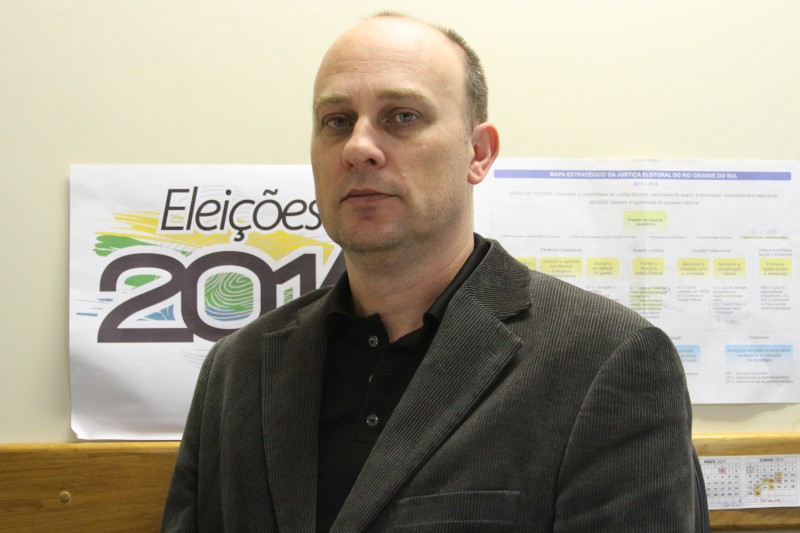Código QR dará mais agilidade à conferência do voto, diz Cássio Zasso