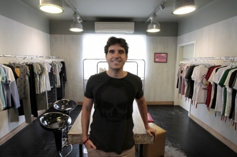  Entrevista com um dos s�cios da marca de vestu�rio Budha Khe Rhi    Na foto: Marcelo Machado  