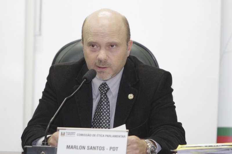 Compensações previdenciárias podem entrar como receita, diz Santos