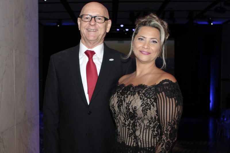 Afrânio Rogério Kieling e Nádia Guimarães, ele o presidente do Setcergs