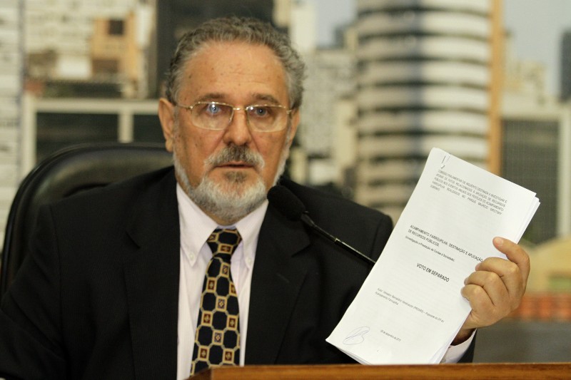 Vendruscolo presidiu a CPI e declarou voto favorável ao parecer