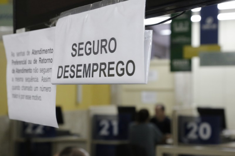 Medo de perder o emprego aumenta o pessimismo dos brasileiros