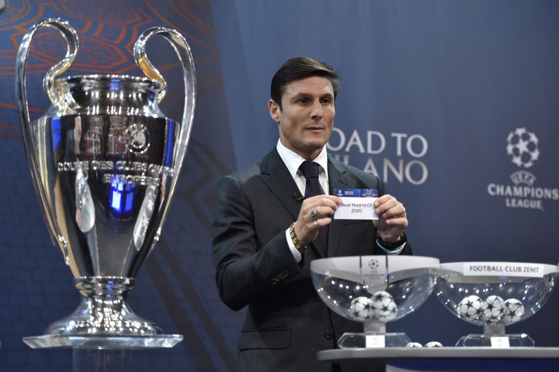 Embaixador da competição, ex-jogador Javier Zanetti participou do sorteio
