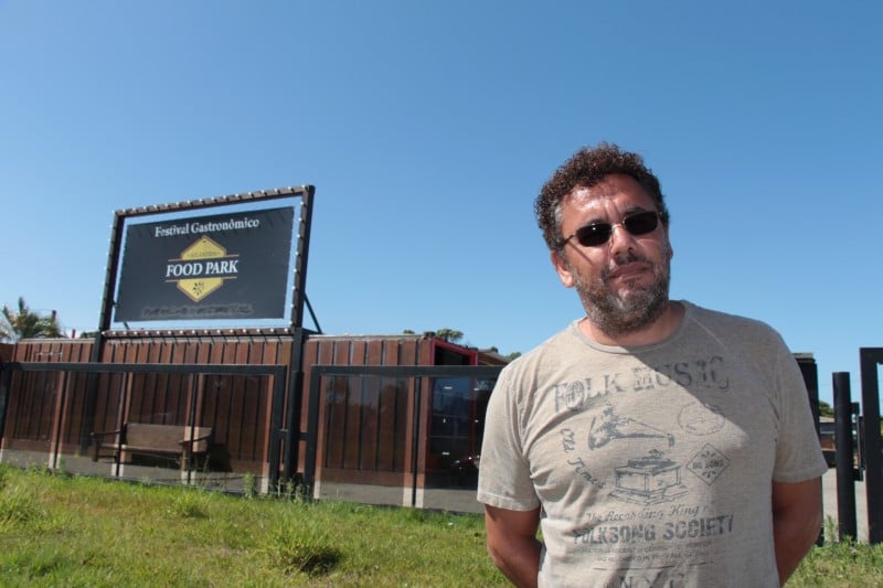 Restaurante de Mucles Huwwari pegou fogo e ele deu novo uso ao espa&ccedil;o Foto: ROBERTA FOFONKA/ESPECIAL/JC