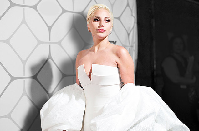 Gaga cancelou sua participação devido a fortes dores, que a impedem de se apresentar