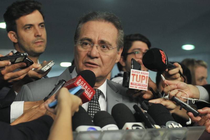 Em entrevista, Renan Calheiros responsabilizou a cúpula do partido