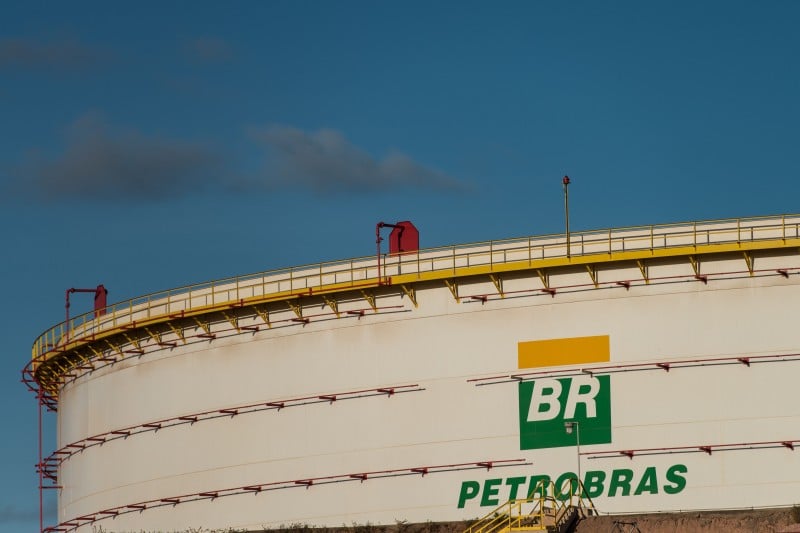 Presidente da Petrobras, Magda Chambriard, afirmou nesta sexta-feira (6) que a estatal não tem nenhum estudo sobre investimento na Venezuela neste momento