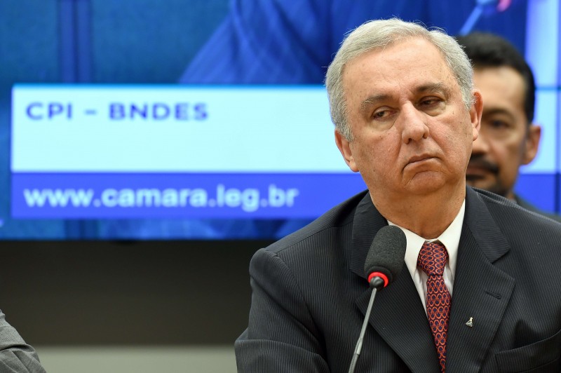  Brazilian businessman José Carlos Bumlai during a public hearing before the Parliamentary Commission of Inquiry investigating loan contracts suspects in the National Bank for Economic and Social Development (BNDES) in Brasilia, in December 1,  2015. Bumlai, considered close friend to former President Luiz Inacio Lula da Silva, is in jail charged with dealing loans for the Workers' Party. AFP PHOTO/EVARISTO SA  