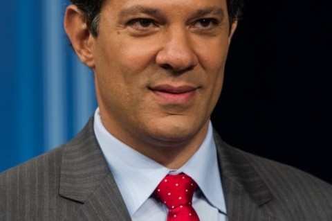  MAYORAL CANDIDATE FERNANDO HADDAD, OF THE WORKERS PARTY (PT), PARTICIPATES IN THE LAST TELEVISED DEBATE WITH JOSE SERRA OF THE BRAZILIAN SOCIAL DEMOCRACY PARTY (PSDB) (OUT OF FRAME), AT GLOBO TV IN SAO PAULO, BRAZIL, ON OCTOBER 26, 2012. THE TWO WILL FACE IN A RUNOFF ELECTION THAT WILL TAKE PLACE ON OCTOBER 28 AS SERRA GOT 30.75 PERCENT OF THE VOTE AND HADDAD RECEIVED 28.98 PERCENT IN THE FIRST ROUND. AFP PHOTO/YASUYOSHI CHIBA  