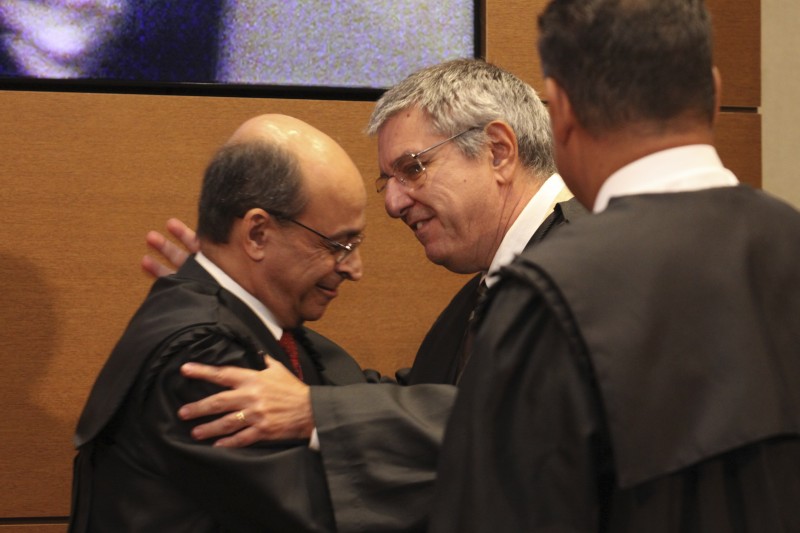  Posse da nova administração do Tribunal de Justiça.    na foto: José Aquino Flôres de Camargo e Luiz Felipe Silveira Difini  