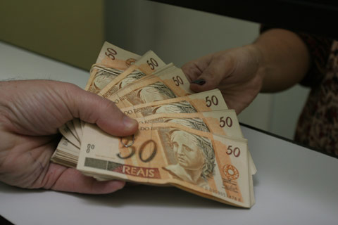 Governo gaúcho teve R$ 14,5 bilhões em despesas postergadas para 2017, sem que o recurso estivesse disponível em caixa