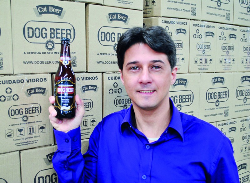 Lucas Marques: os consumidores gostam de incluir os pets em momentos especiais Foto: Dog Beer/Divulgação/JC