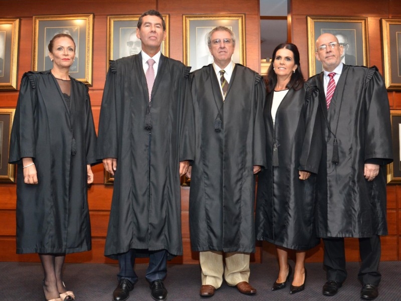  Iris Helena Medeiros Nogueira, Carlos Eduardo Zietlow Duro, Luiz Felipe Silveira Difini, Maria Isabel de Azevedo Souza e Paulo Roberto Lessa Franz assumiram a administração do TJRS para o biênio 2016 2017 Crédito Divulgação TJRS  