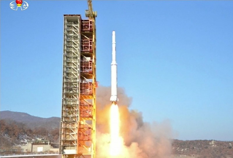  THIS PICTURE TAKEN FROM NORTH KOREAN TV AND RELEASED BY SOUTH KOREAN NEWS AGENCY YONHAP ON FEBRUARY 7, 2016 SHOWS NORTH KOREA'S LOCKET LAUNCH OF EARTH OBSERVATION SATELLITE KWANGMYONG 4.  NORTH KOREA SAID ON FEBRUARY 7, IT HAD SUCCESSFULLY PUT A SATELLITE INTO ORBIT, WITH A ROCKET LAUNCH WIDELY CONDEMNED AS A BALLISTIC MISSILE TEST FOR A WEAPONS DELIVERY SYSTEM TO STRIKE THE US MAINLAND. REPUBLIC OF KOREA OUT -- RESTRICTED TO SUBSCRIPTION USE  --  AFP PHOTO / NORTH KOREAN TV VIA YONHAP   -- NO MARKETING - NO ADVERTISING CAMPAIGNS - DISTRIBUTED AS A SERVICE TO CLIENTS  -- THIS PICTURE WAS MADE AVAILABLE BY A THIRD PARTY. AFP CAN NOT INDEPENDENTLY VERIFY THE AUTHENTICITY, LOCATION, DATE AND C  