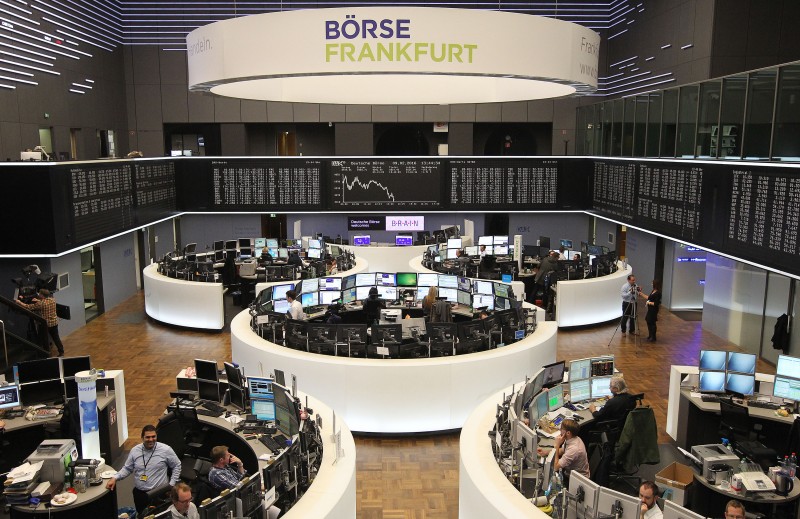  A general view shows the German stock exchange in Frankfurt, Germany, on February 9, 2016. / AFP / DANIEL ROLAND  