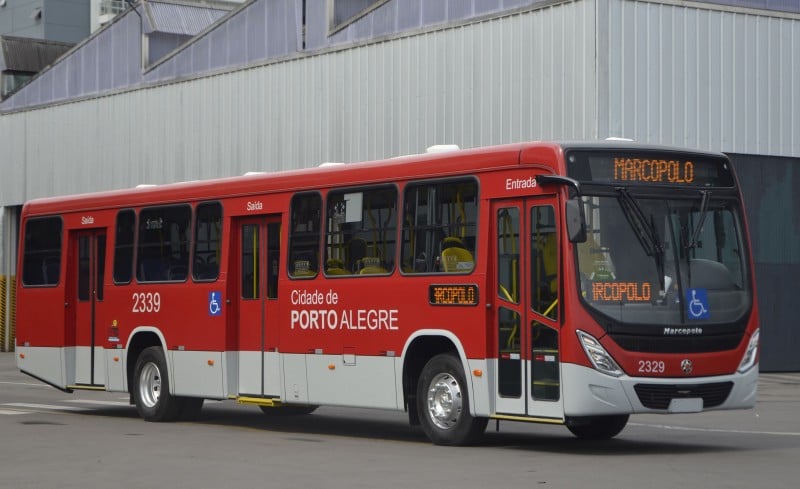  Marcopolo, novos ônbus para Porto Alegre, fev. 2016,   Dimensões máximas: 40,50 x 24,78 cm em 200 dpi  
