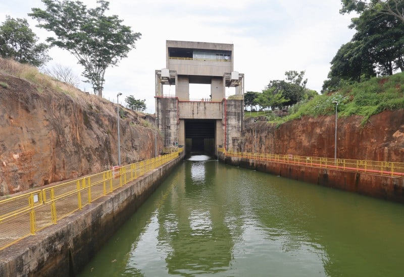  Trecho da hidrovia Tietê-Parana estava com navegação interrompida desde maio de 2014  Foto Gilberto Marques  
