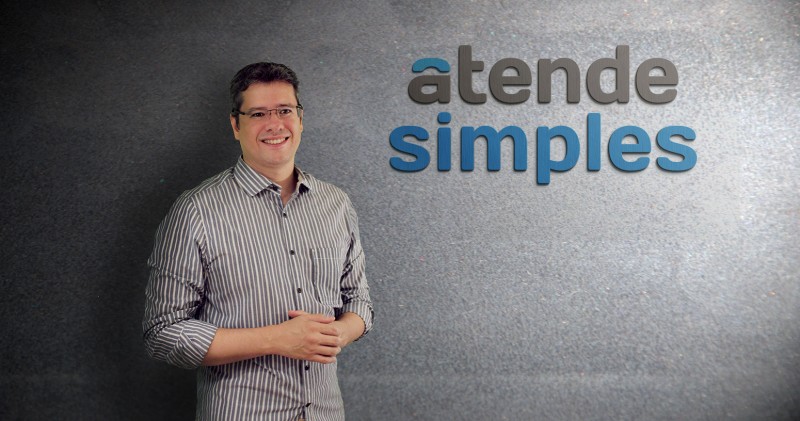 Andre Santos, da Atende Simples, #NaBatalha dos servi&ccedil;os Foto: Atende Simples/Divulga&ccedil;&atilde;o/JC