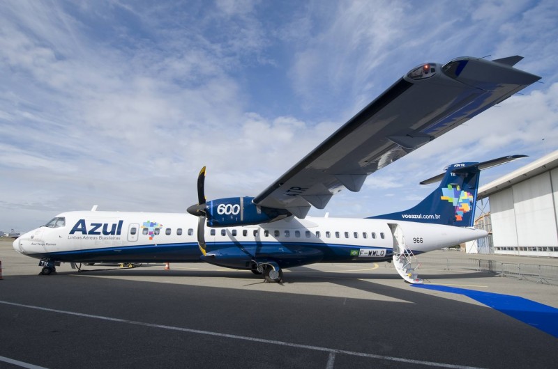 A Azul passará a operar quatro voos semanais Porto Alegre-Montevidéu
