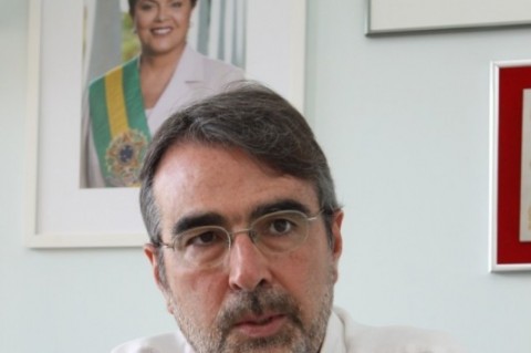 Deputado federal Henrique Fontana, ex-ministra e deputada federal Maria do Rosário e ex-prefeito de Porto Alegre Raul Pont estão no páreo