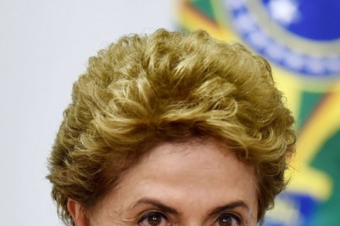  Brazilian President Dilma Rousseff speaks during a meeting with representatives of the National Council of Christian Churches of Brazil (CONIC) at the Planalto Palace in Brasilia, on February 10, 2016. Rousseff met with ministers of the economic area during carnival to discuss the 2016 budget cuts to be announced next February 12.    AFP PHOTO / EVARISTO SA  