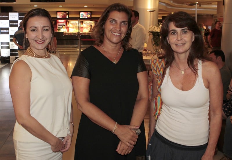 Dinamarquesa
foto 1
Marcia Ferla Faccioni, Betina Teruchkin e Flávia Ely Oliveira no GNC do Iguatemi 
 
