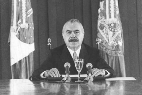 Em 28 de fevereiro de 1986, o presidente José Sarney anunciou o conjunto de ações econômicas ao País
