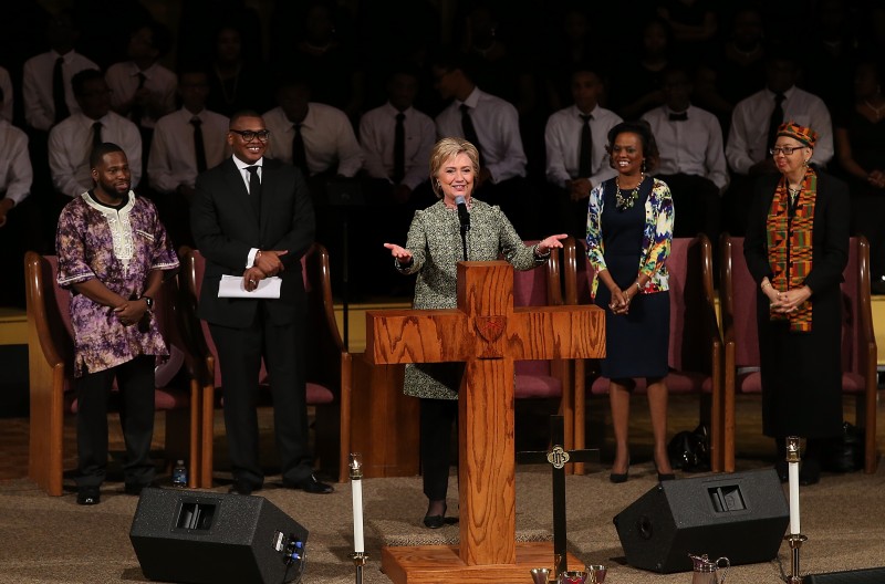 Pré-candidata do Partido Democrata Hillary Clinton discursou em igrejas durante campanha em Memphis, no estado do Tennessee.