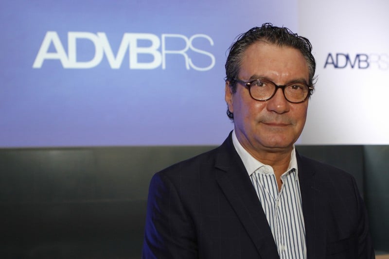  Posse do novo presidente da ADVB-RS, Sérgio Maia.  