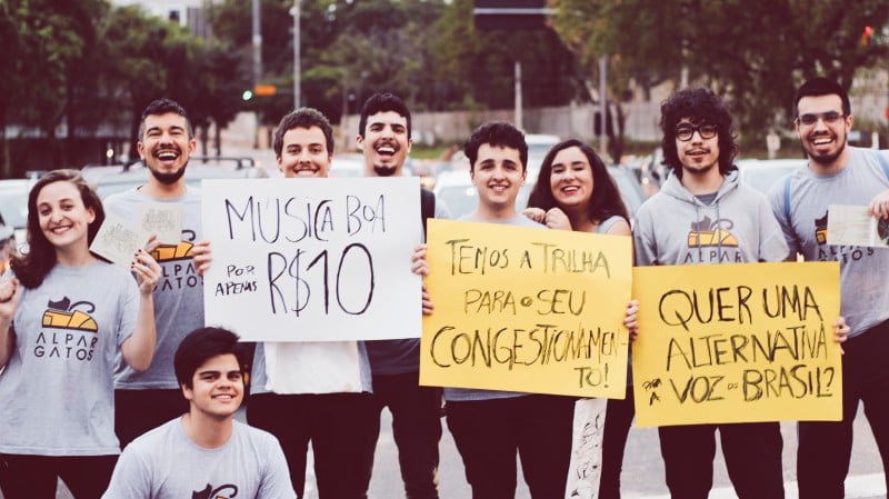 A Alpargatos realizou a&ccedil;&atilde;o na esquina das avenidas Ipiranga e Silva S&oacute; Foto: Alpargatos/Divulga&ccedil;&atilde;o/JC