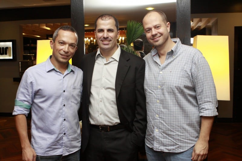 Japonês 
foto 1
Rodrigo Oliveira, o Seninha, com Cristiano Horn e Rafael Rohden 
