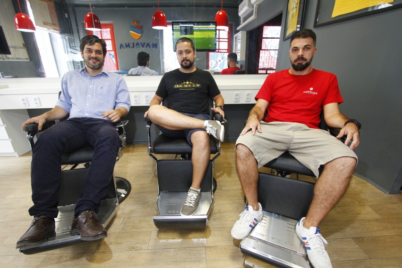 Zani, Santos e Bueno fizeram um lugar que gostariam de frequentar Foto: fredy vieira/jc