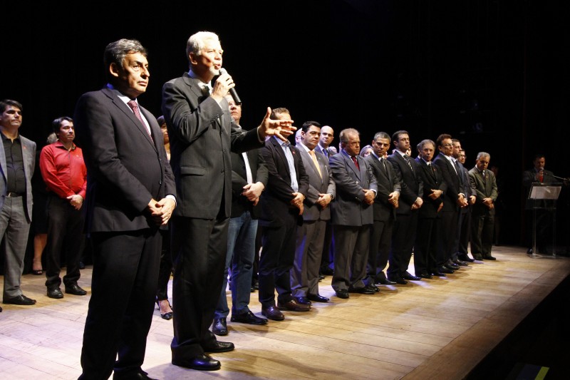 Posse dos novos secretários municipais da Prefeitura de Porto Alegre cerimônia realizada no Teatro Renascença