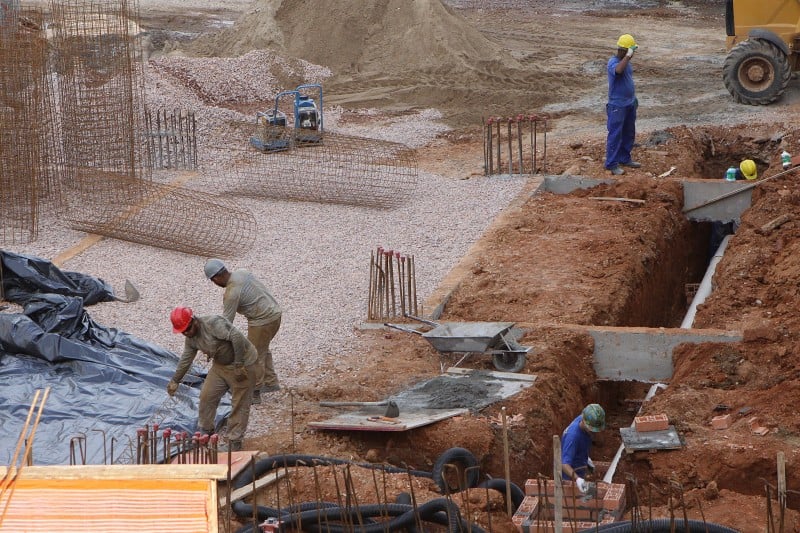 O custo nacional da construção alcançou R$ 984,81 por metro quadrado em março
