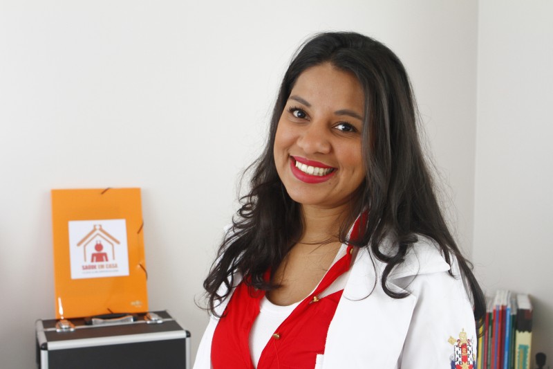  ? Entrevista com e Wilem Gomes, sócios do ?Saúde em Casa?, uma startup que oferece serviços de enfermagem   Foto: FREDY VIEIRA/JC
