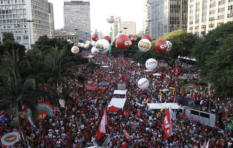 Ativistas contra afastamento de Dilma foram ao Vale do Anhangabaú