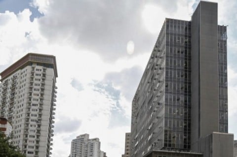 Prefeitura espera reação contrária de taxistas, adversários do aplicativo