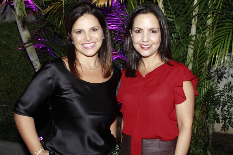 Libriane Russowski e Betina Starosta recepcionaram os convidados