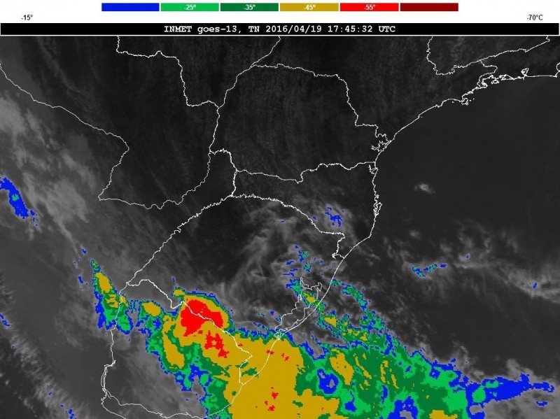 Imagens de satélite mostram instabilidade (em vermelho) próxima do estado