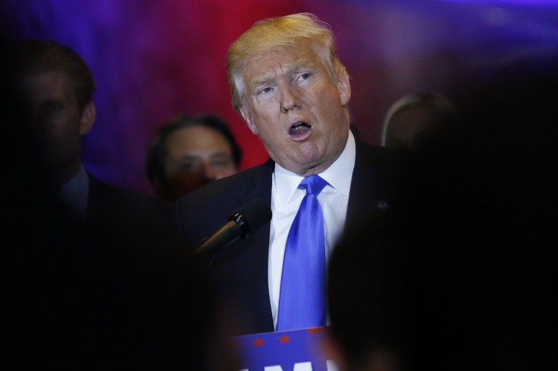  "Ted Cruz é um candidato desesperado tentando salvar sua campanha falida", afirmou Trump em comunicado