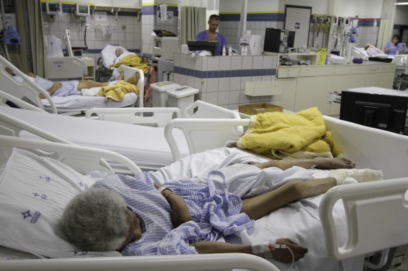 Em um ano, Santa Casa de Misericórdia de Porto Alegre perdeu 500 funcionários e fechou 113 leitos